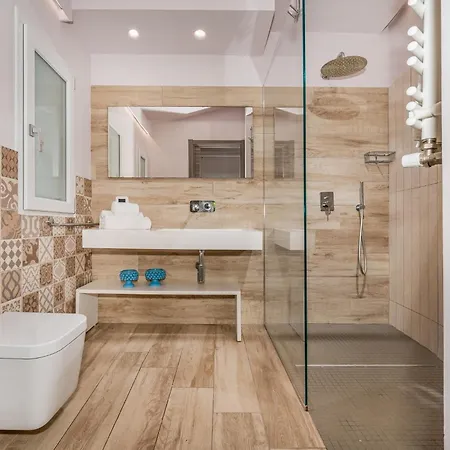 Provenza 12&4, Emma 빌라 *